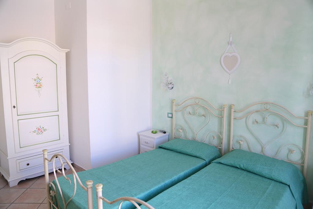 B&B Le Rose Ольбія Номер фото