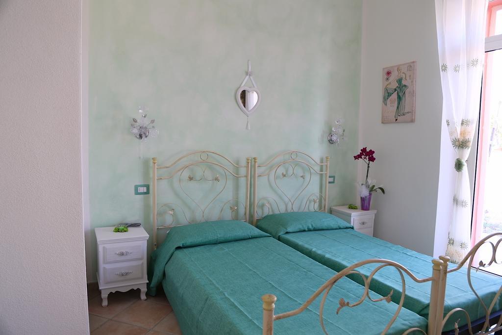 B&B Le Rose Ольбія Номер фото